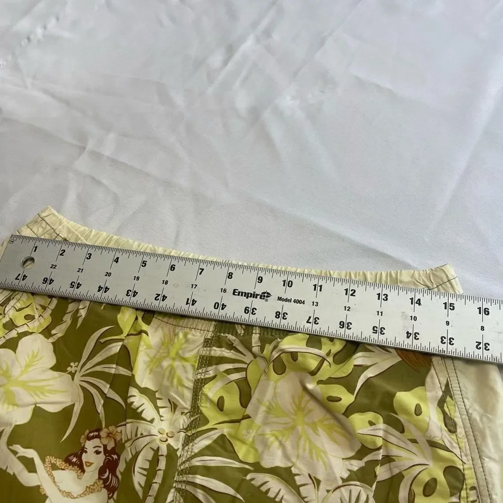 Tommy Bahama Hula Girl Swim Trunks Size Small
